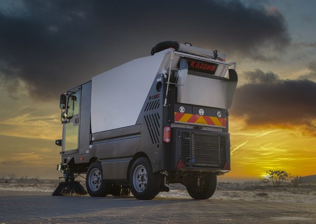 Ana Görsel-Kademe-Kompakt-Yol-Süpürme-Makinası-3