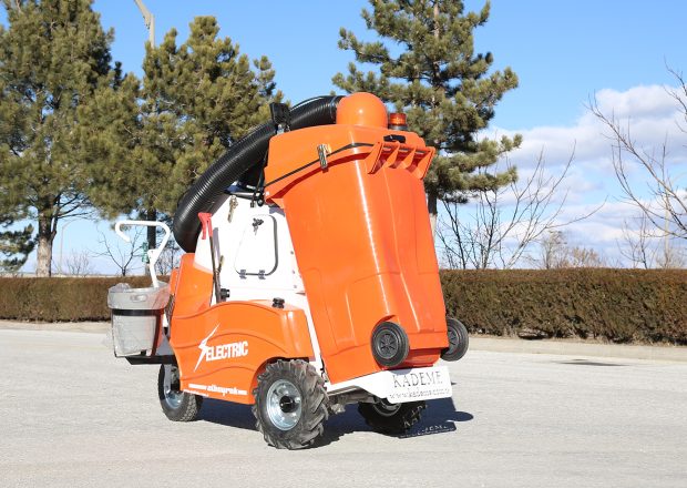 Kademe-Elle-Çekilir-Elektrikli-Süpürme-Makinası-2